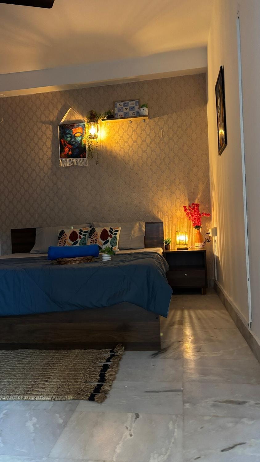 Royal Abode- Mi Road- cscheme-Pink City-Near Airport and Jaipur Junction Railway station Apartment in Jaipur