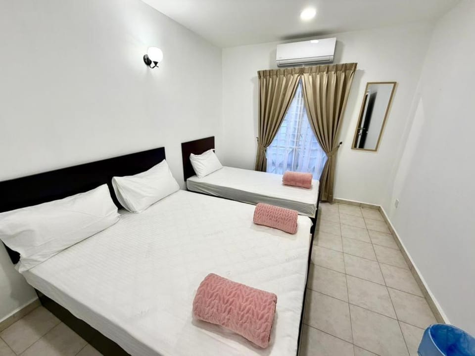 Bed, Bedroom, air conditioner
