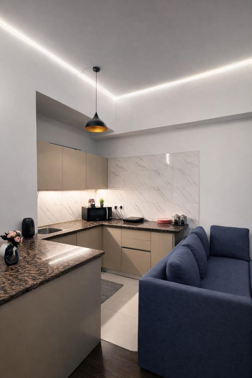 Glory Stays Apartment in Noida