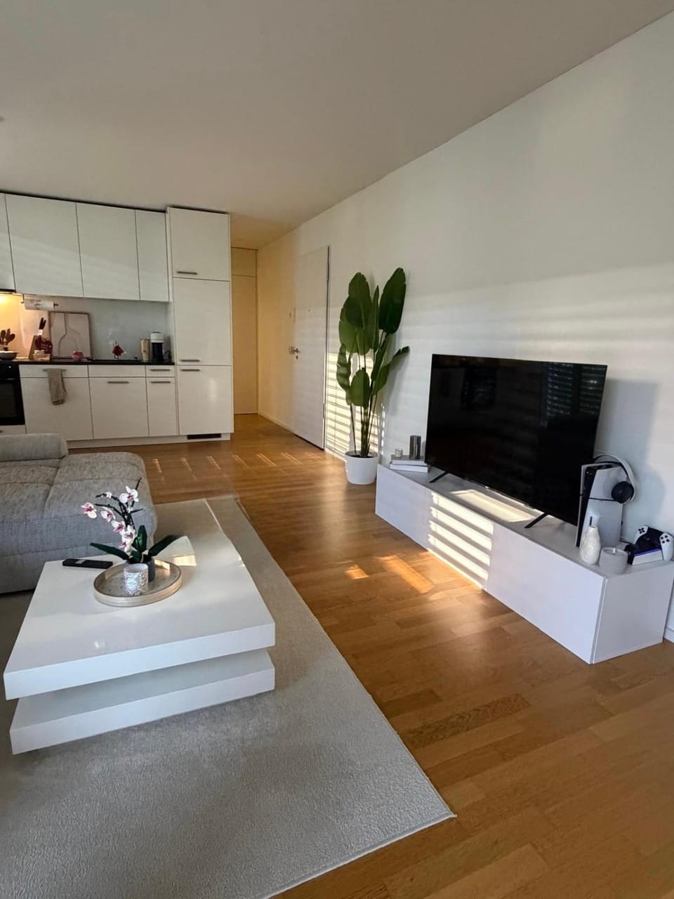 TV and multimedia, Living room, Bedroom