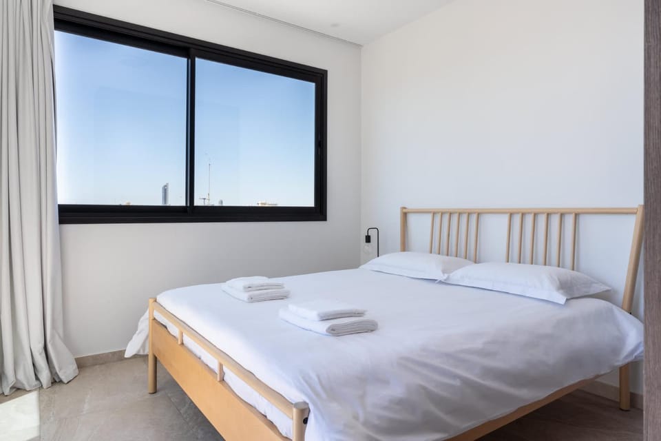 Sea View 3BR Apt near Miami Beach Limassol Apartment in Germasogeia