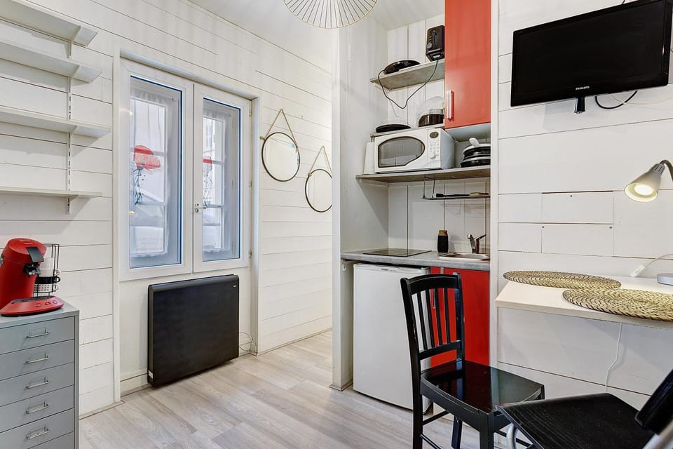 City-stop Studio 1 Min From The Apartment in La Rochelle
