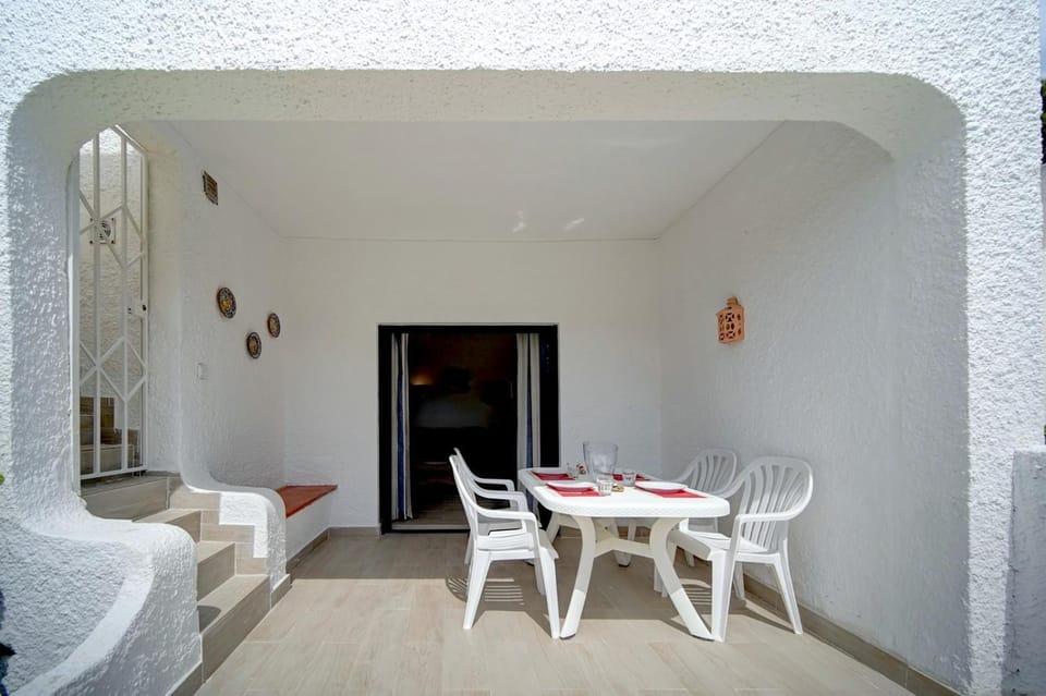 Patio, View (from property/room), Balcony/Terrace, Seating area, Dining area