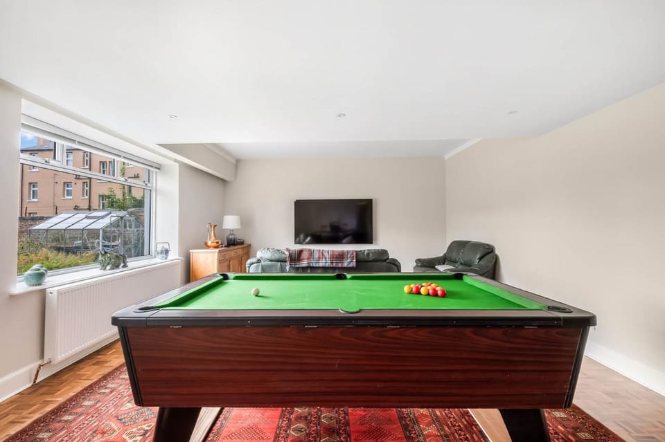 Billiard, Billiard, Game Room, TV and multimedia