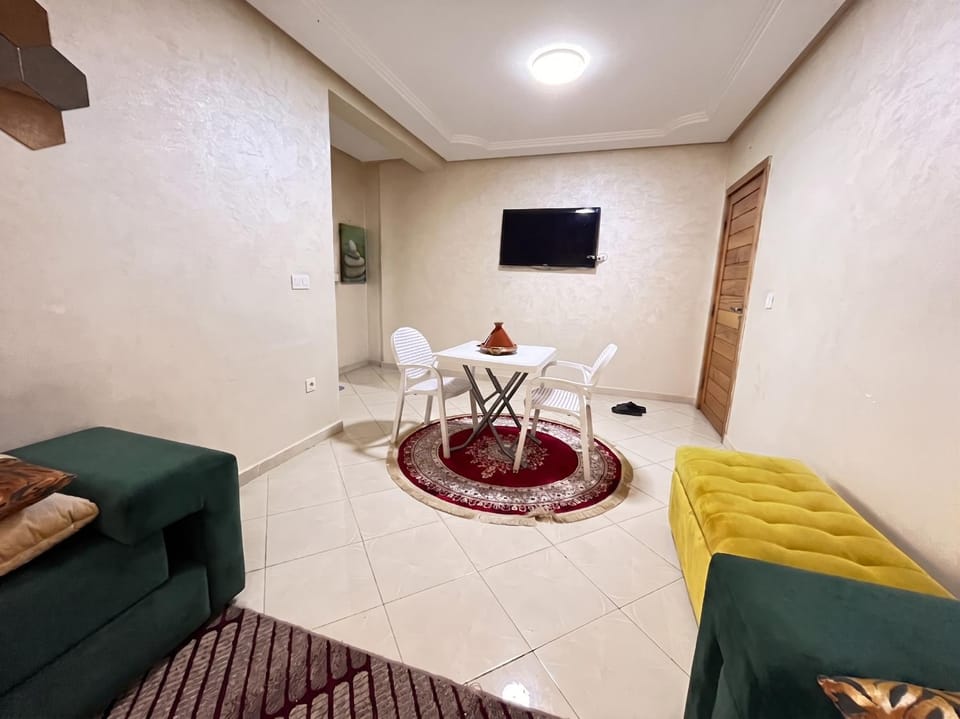 TV and multimedia, Seating area