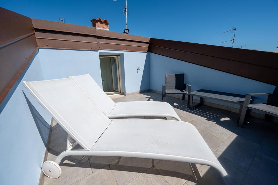 Property building, Solarium, Balcony/Terrace