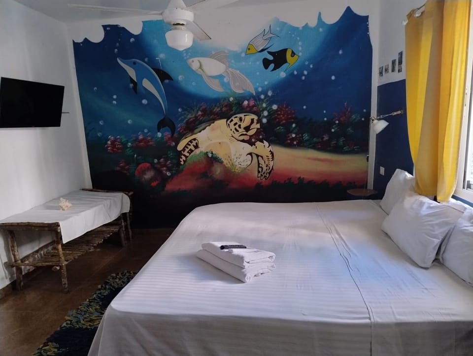 Bed, TV and multimedia, Photo of the whole room