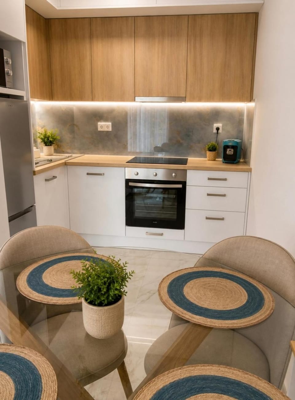 Kitchen or kitchenette, oven, stove