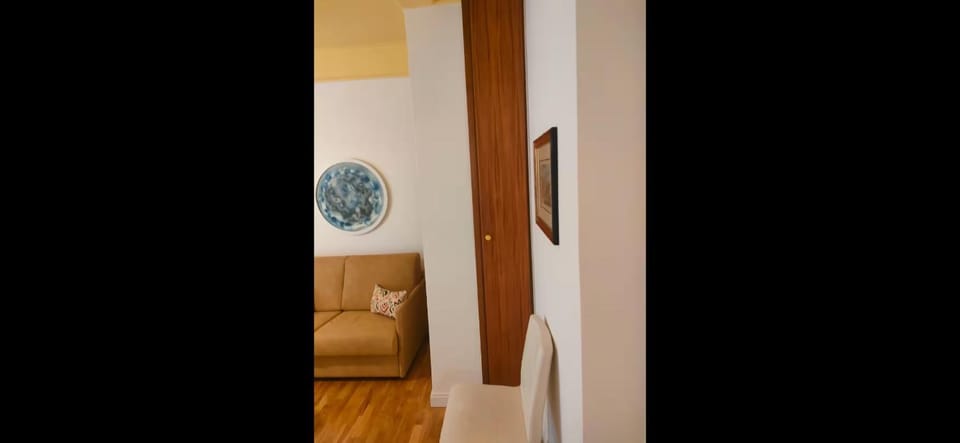 Golden House Apartment in Rome