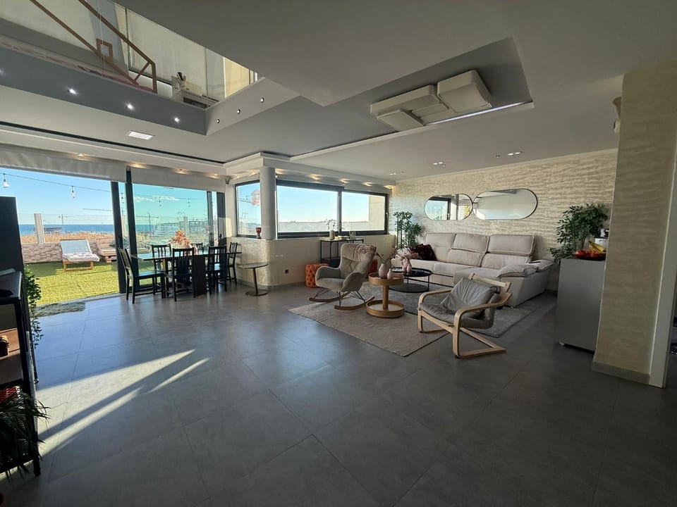 Villa moderna con piscina vista al mar Vacation rental in Torre del Mar