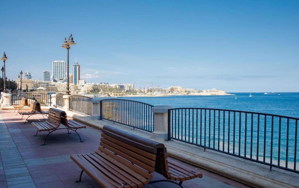 Cozy Rooms in the Heart of Sliema Vacation rental in Sliema