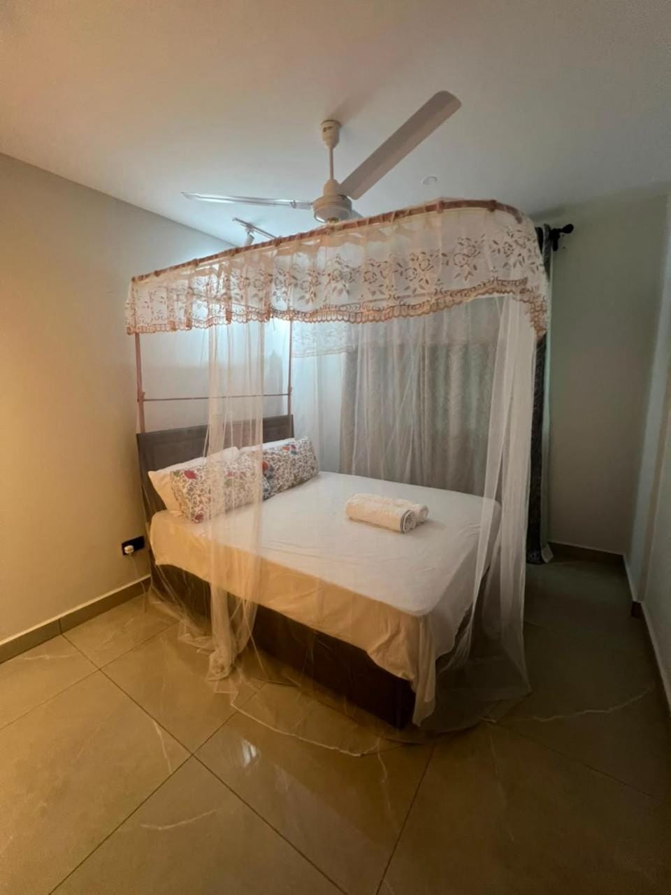 1 BEDROOM FULLY FURNISHED BNb Bed and Breakfast in Mombasa County
