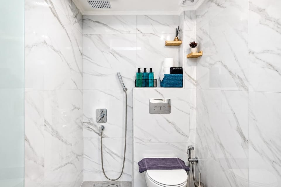 Shower, Bathroom, towels