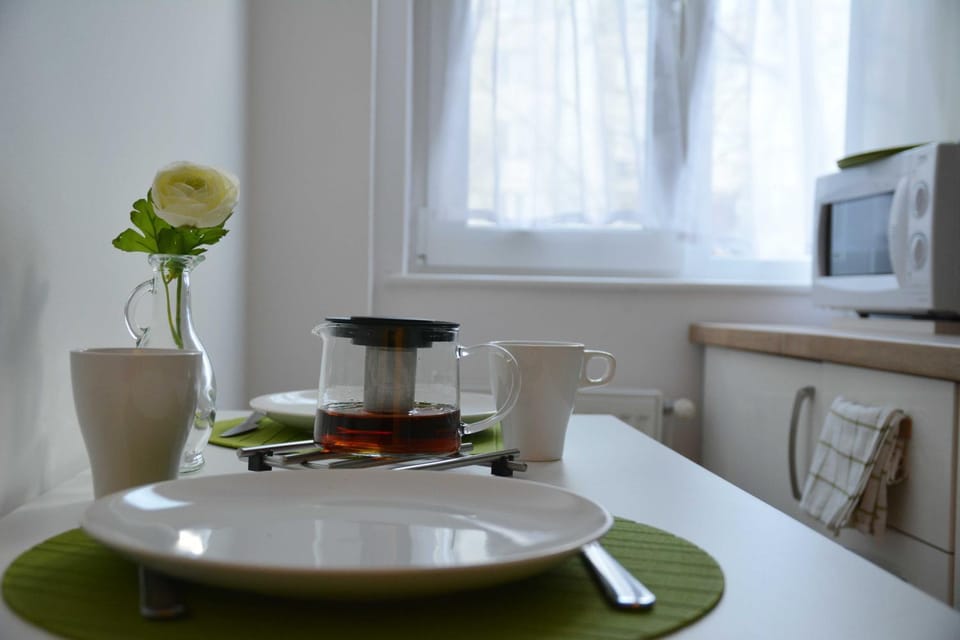 Day, Kitchen or kitchenette