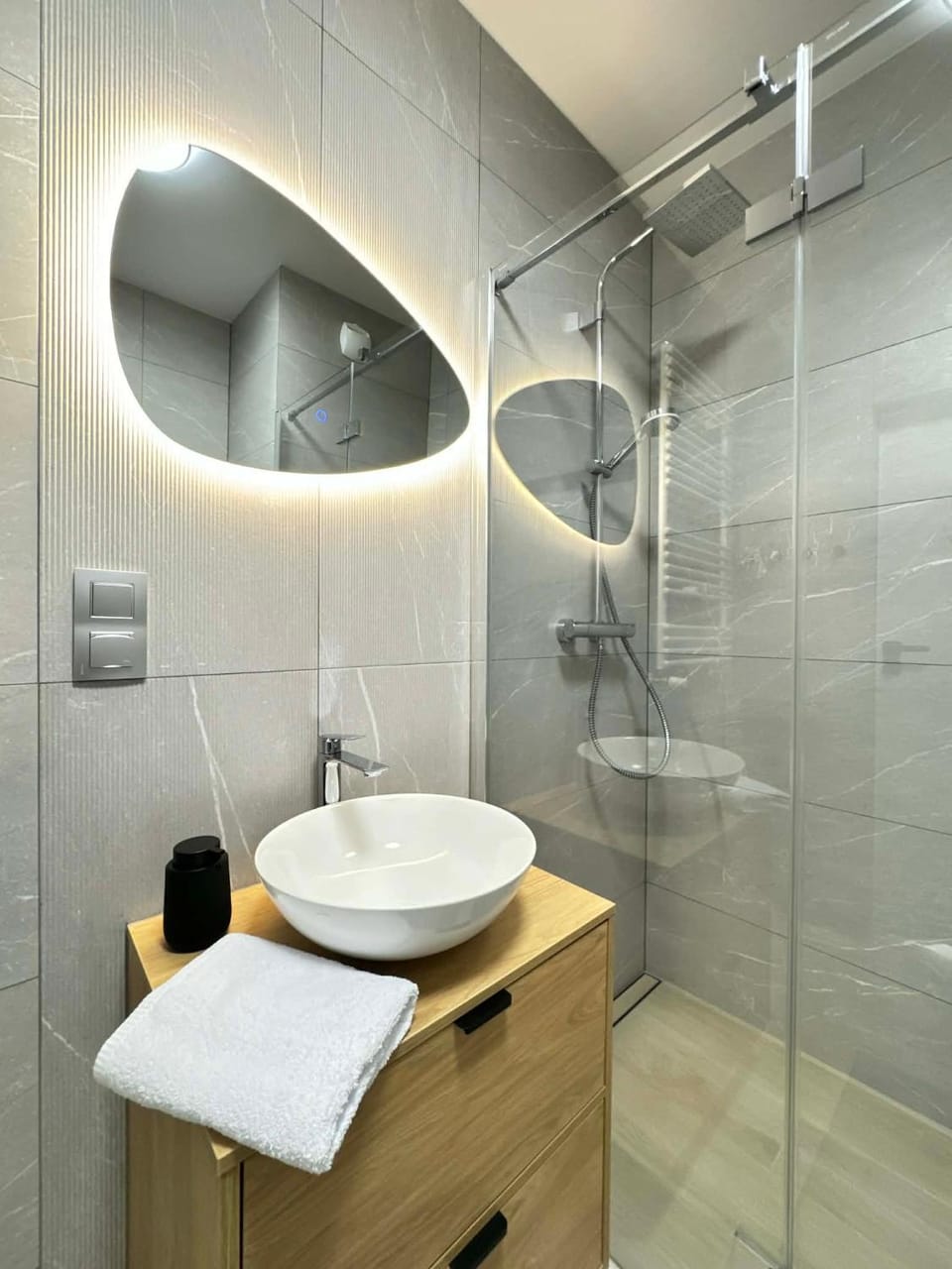 Shower, Bathroom
