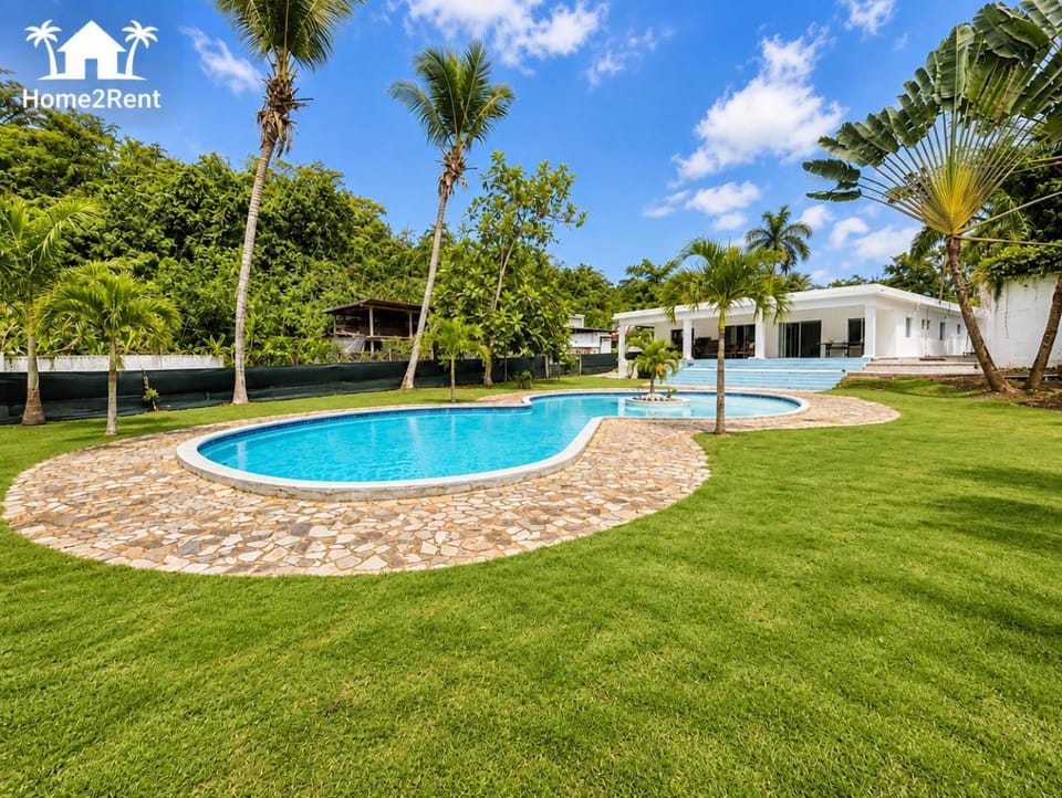 Villa avec piscine lagon à 10 minutes du centre Villa in Samaná Province