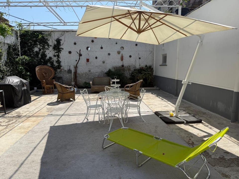 Inner courtyard view