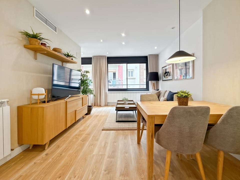 TV and multimedia, Living room, Dining area