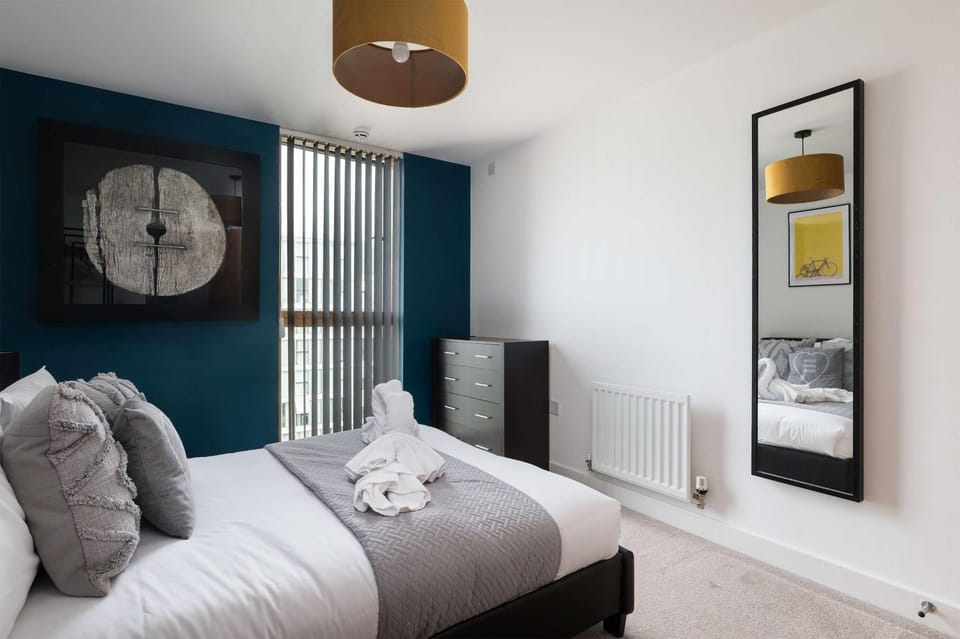 2BR Retreat - 2 Bath - Parking - Central MK Apartment in Milton Keynes