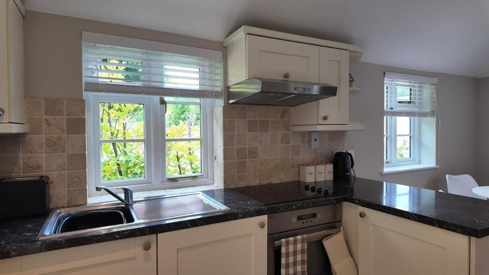 Hallbottom Farm Cottage Apartment in Wycombe District