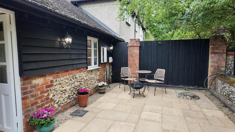 Hallbottom Farm Cottage Apartment in Wycombe District