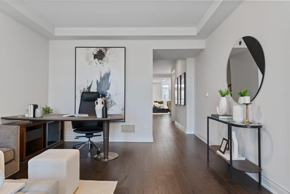 The Oakville House Apartment in Oakville