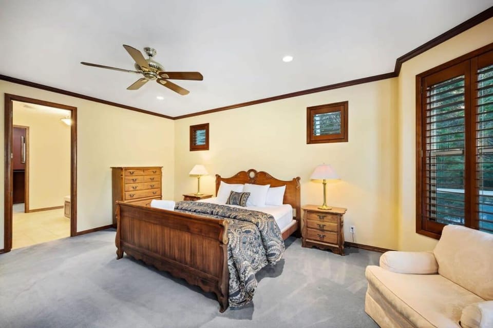 Bed, TV and multimedia, Bedroom, furniture