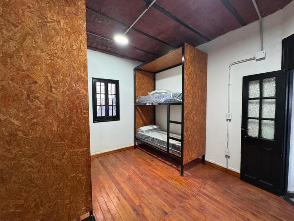 Hostel Puesto Uno Bed and Breakfast in Rosario