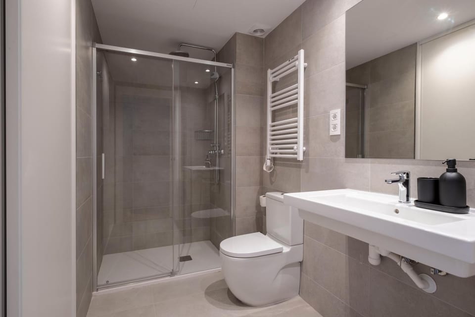 Shower, Bathroom