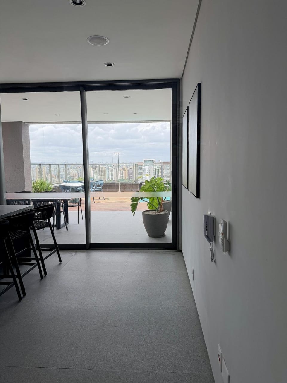 Exclusive Studio with Pool, Gym and Coworking Apartment in Sao Paulo City