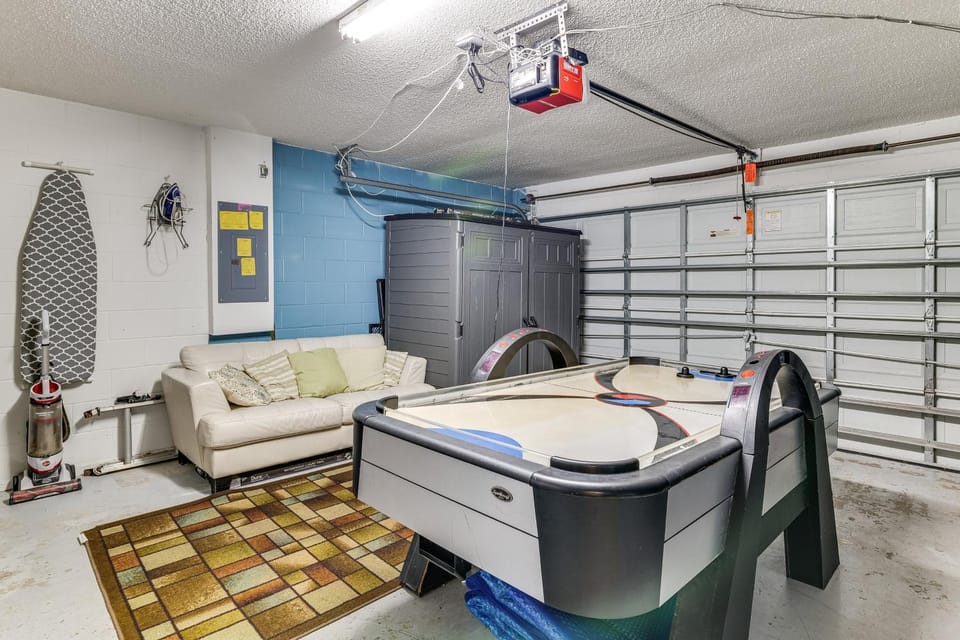 Private Pool! Family-Friendly Southern Dunes Home House in Haines City