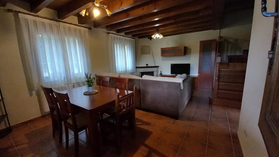 El Cañu House in Asturias