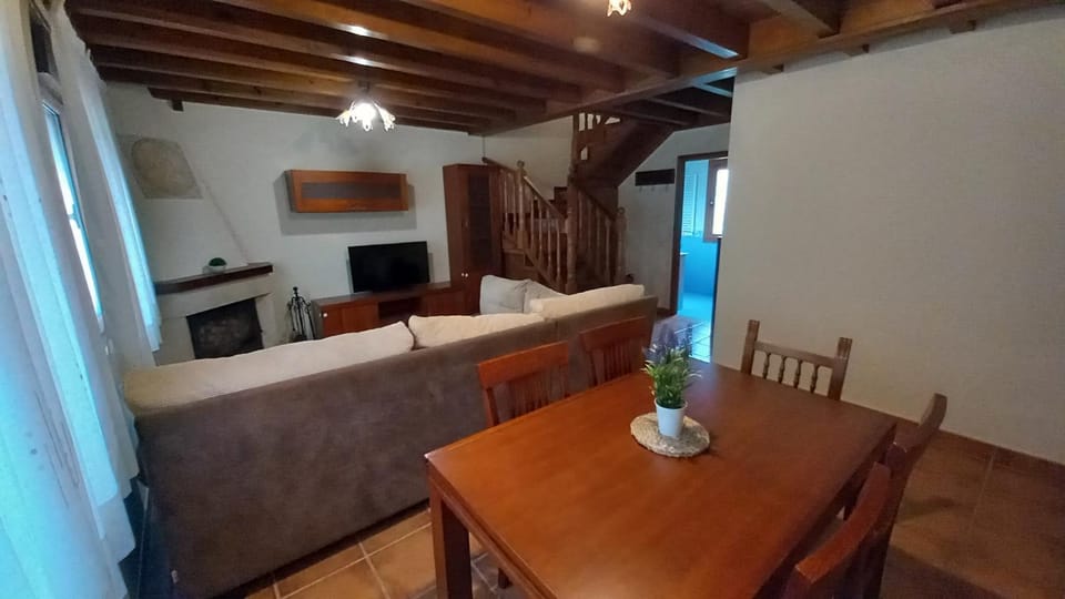 El Cañu House in Asturias