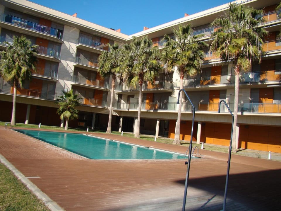Property building, Swimming pool