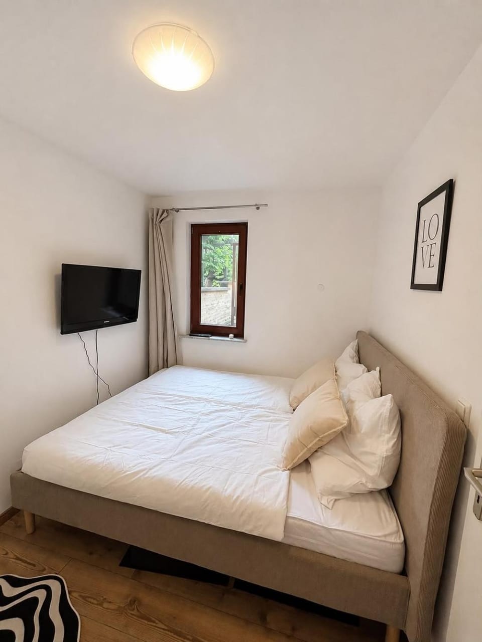 TV and multimedia, Bedroom