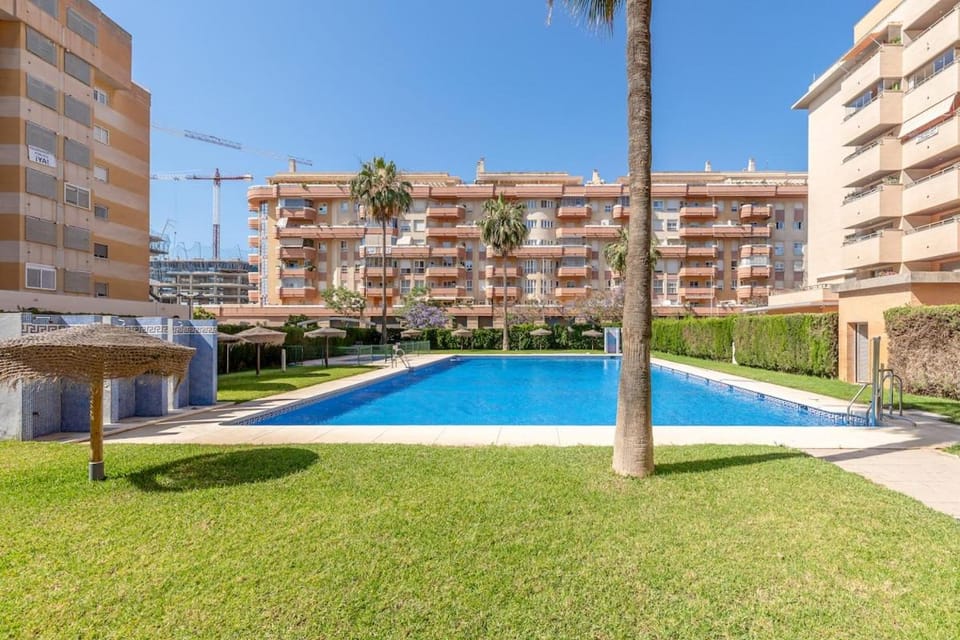 Garden, Swimming pool