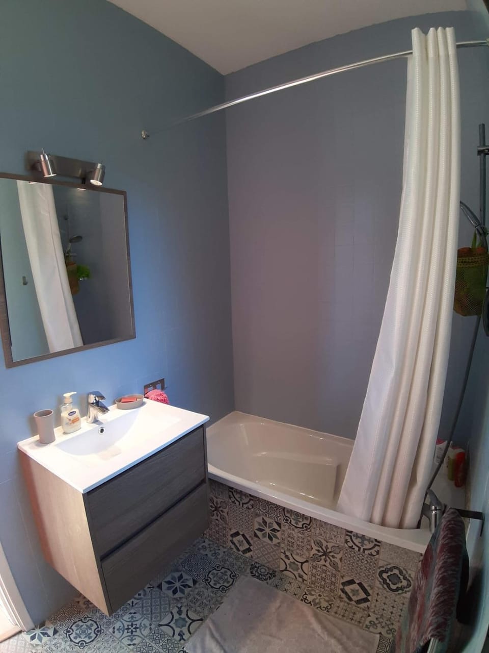 Charming 2-room in quiet Provencal villa Apartment in Valbonne