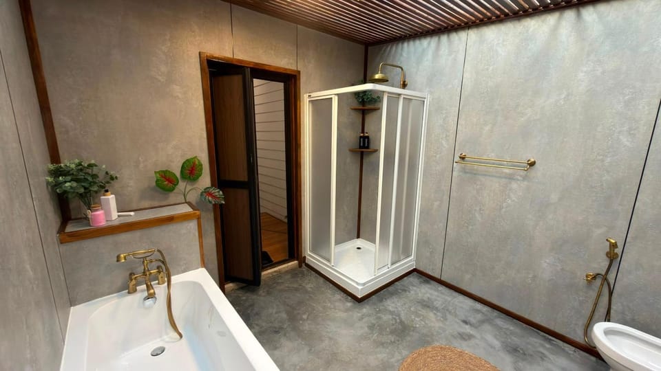 Bathroom, Bath