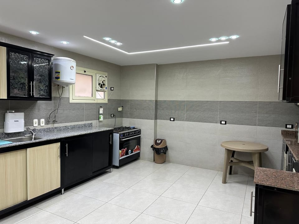 Spacious 3BR in Heart of Dokki, Cairo Sleeps 6 Apartment in Egypt