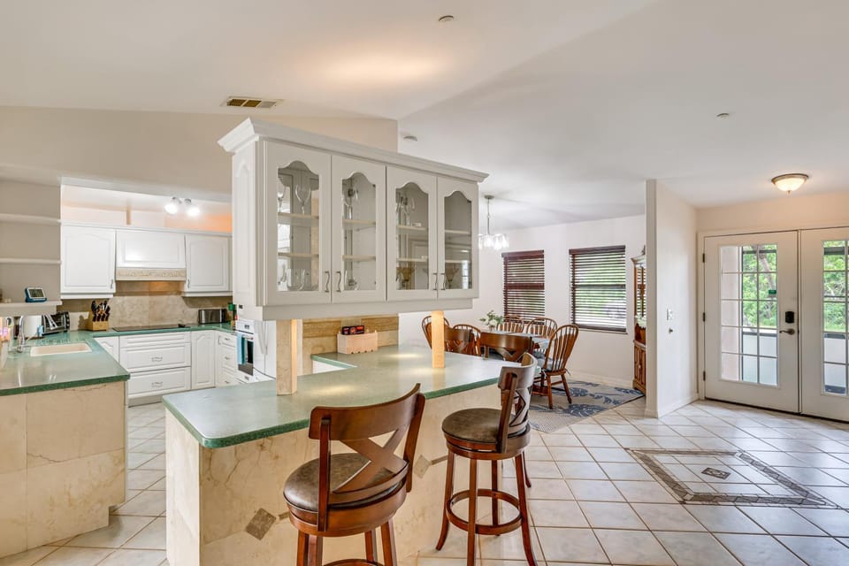 Family and Dog Paradise w/ Heated Pool and Lanai House in Lehigh Acres
