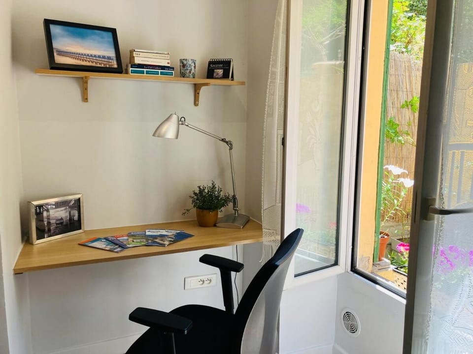 Seating area