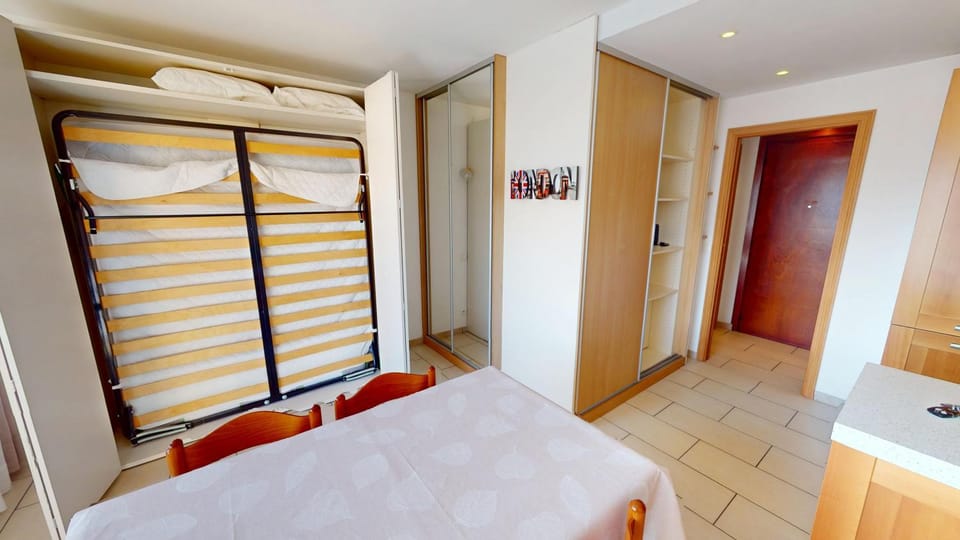 108C -Studio avec terrasse et parking proche mer Apartment in Roquebrune-Cap-Martin