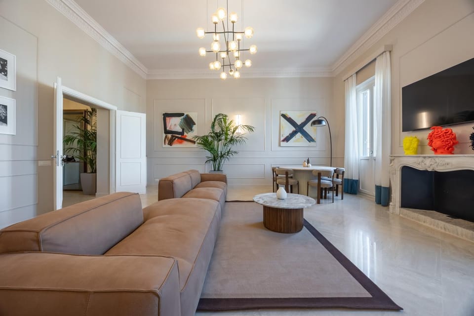 Communal lounge/ TV room, TV and multimedia, Living room, Seating area