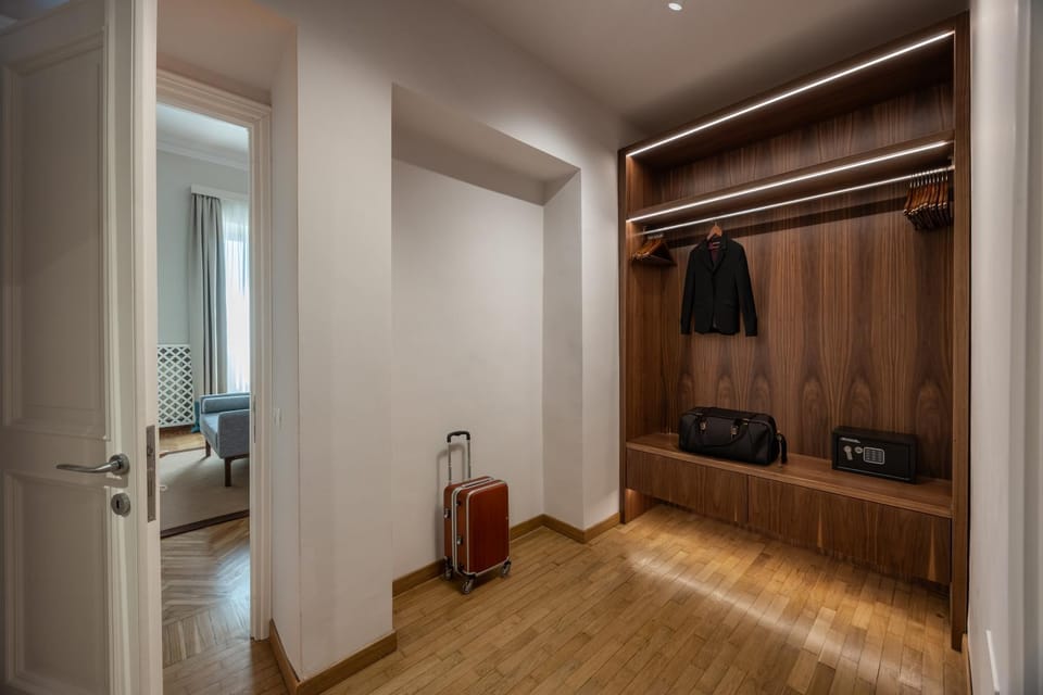 wardrobe