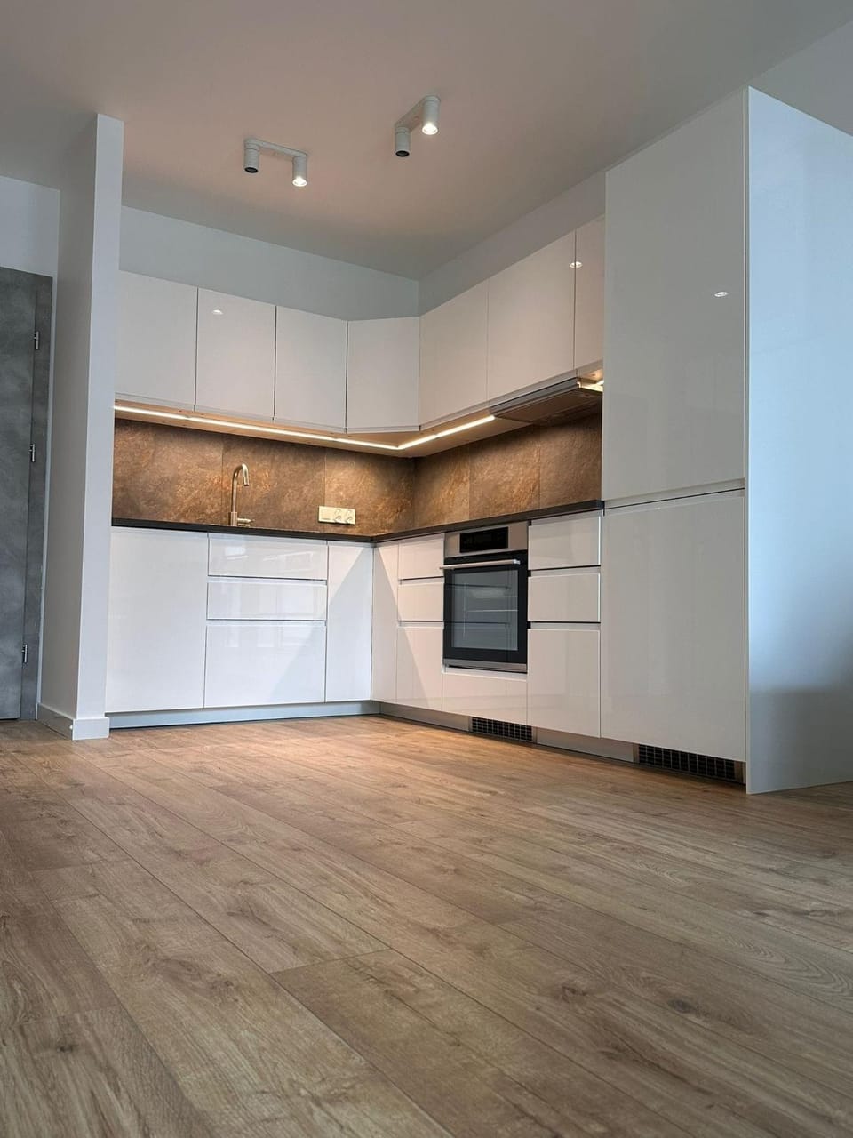 Alga Apartament 50 m2, basen i parking w cenie - Baltic Apartments Apartment in West Pomeranian Voivodeship, Poland
