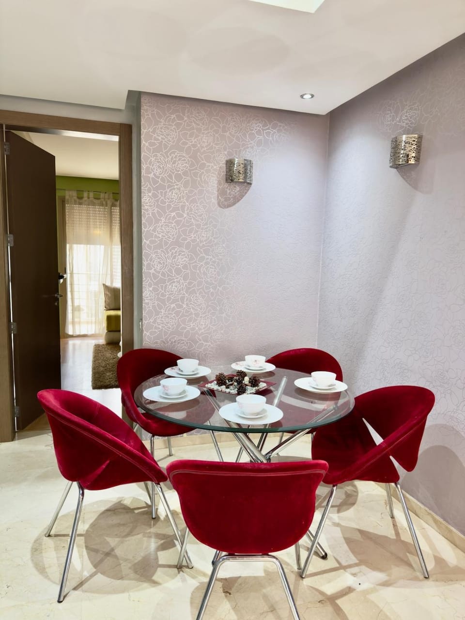 Spacious apartment, swimming pool, close to the medina Apartment in Fes