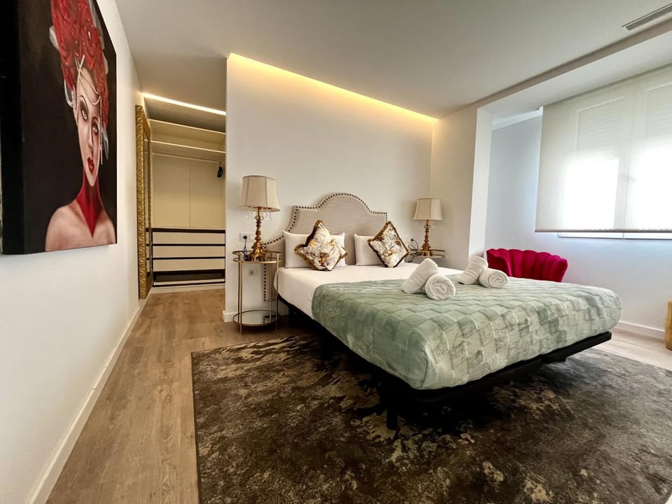 Bed, Bedroom