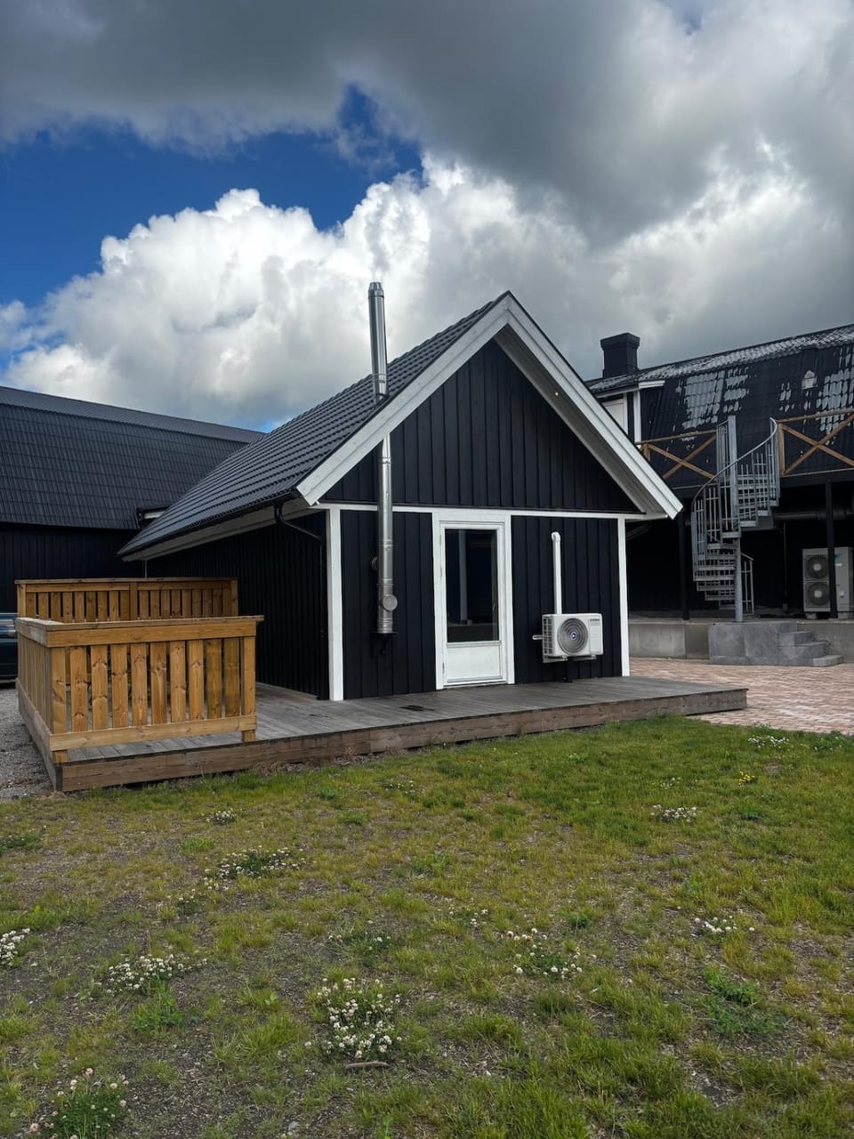 Property building, Garden