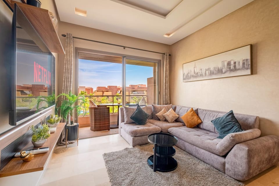 Communal lounge/ TV room, TV and multimedia, Balcony/Terrace, Living room
