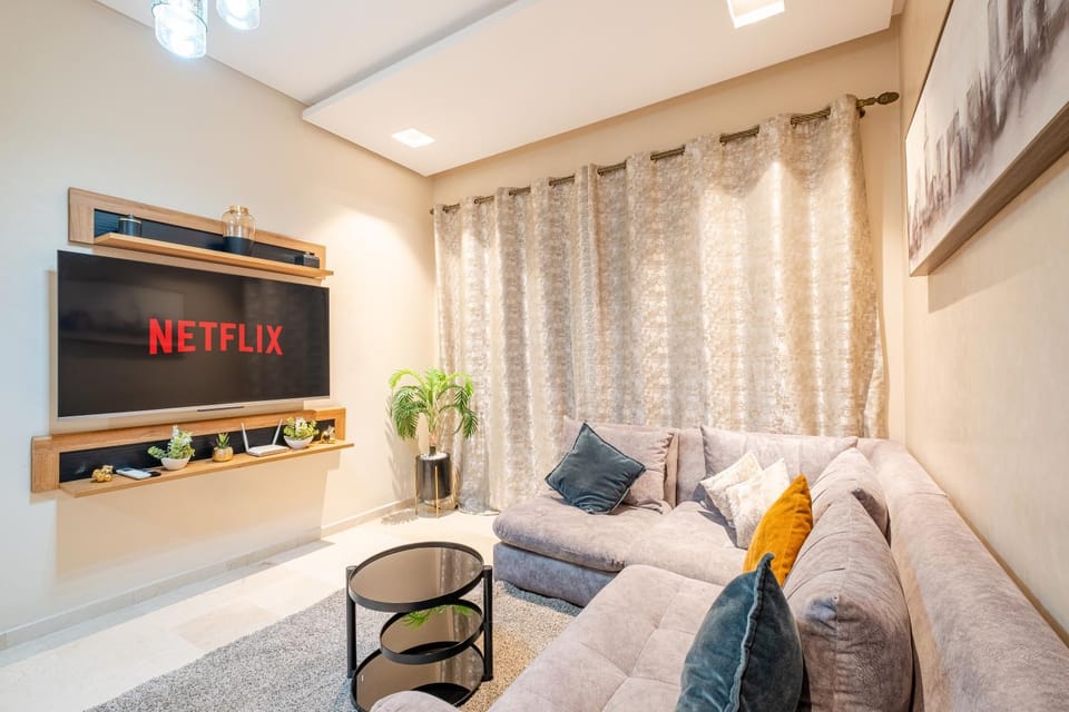 Communal lounge/ TV room, TV and multimedia, Living room